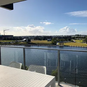 4* Hotel North Shore Oceanside Kawana
